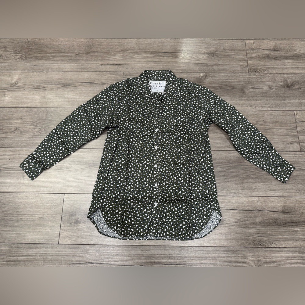Frank & Eileen Joedy Boyfriend Button-Up Shirt GREEN MESSY HEARTS NEW SZ XS